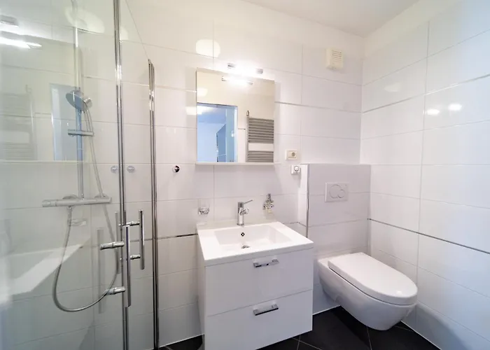 Spacious Modern One Bedroom With Garden & Seaview * 라브