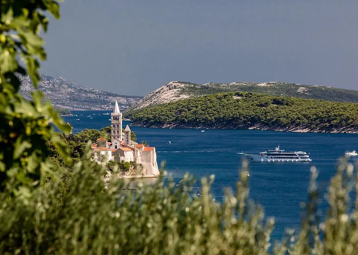 Appartement Spacious Modern One Bedroom With Garden & Seaview *