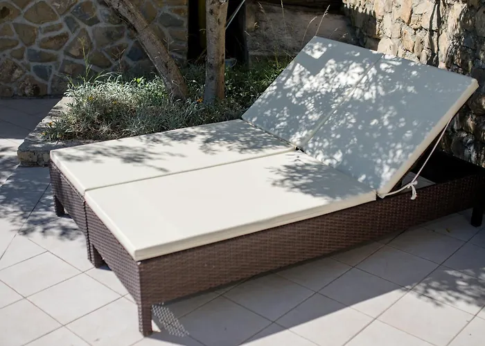 Spacious Modern One Bedroom With Garden & Seaview 아파트 라브